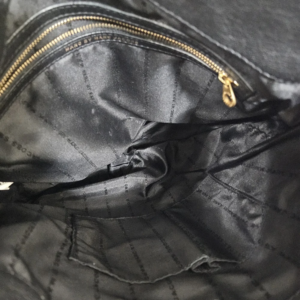 Marc by Marc Jacobs Black Goat Leather Hobo Crossbody Bag Zip Slouchy